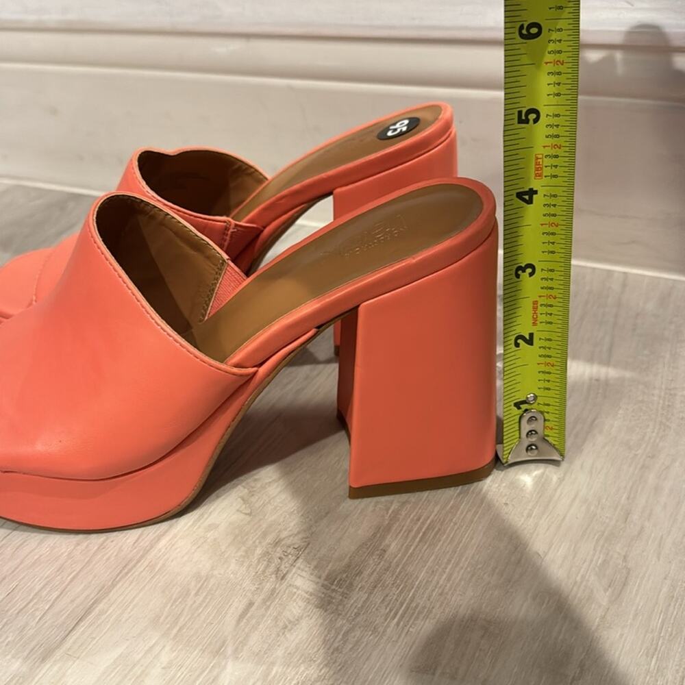 Nordstrom NWT block heel Slides Platform Sandals in Coral Bisque. - Picture 4 of 8